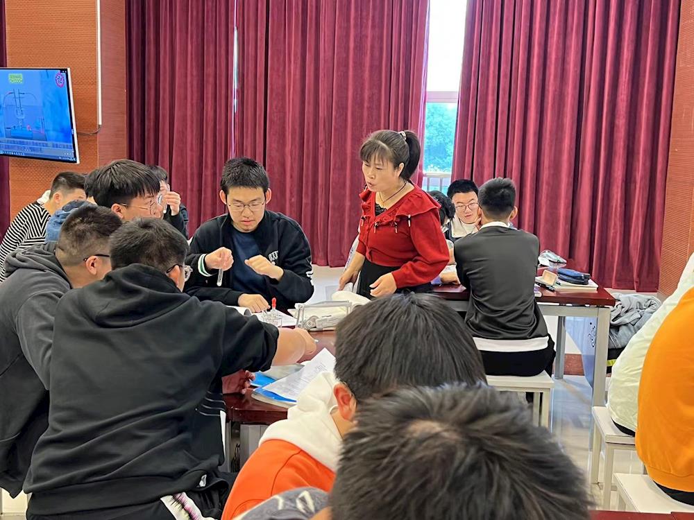 dfc952dae6dd467ab32c7702e44edfc0.jpg