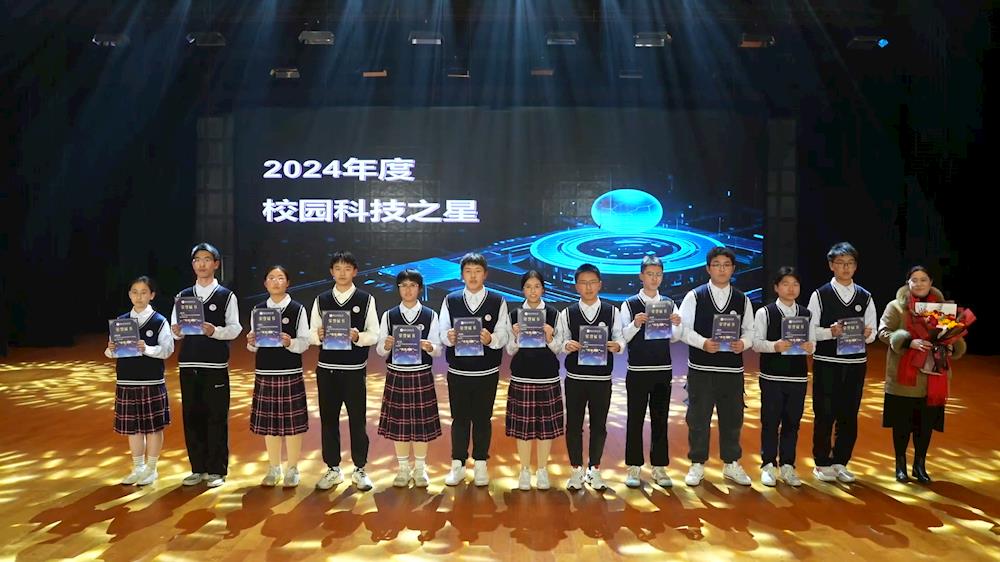6bc8786cef4046d7a0790a25ac4f0d38.jpg