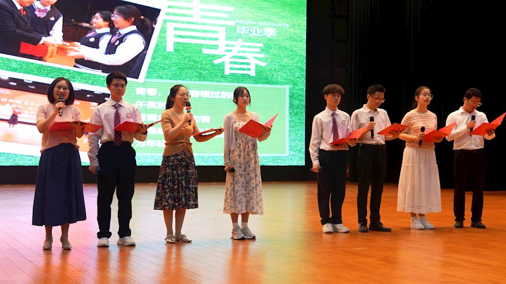 c7cefc5d5781490b85f4adeb1cf06bed.jpg