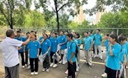 硕果飘香迎国庆——我校青海班学子开展柿子采摘劳动实践活动